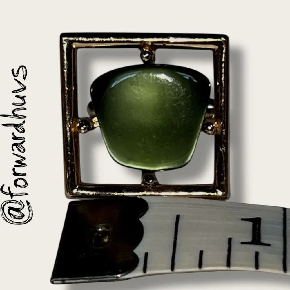 Sarah Coventry Gold Tone Cufflinks – 3/4” Green Stone